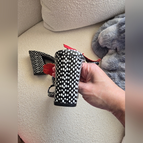 Cecelia New York, 🌺 Hibiscus II, Slide Sandal, Black/White/Red, Size 7.5 - Picture 8 of 12